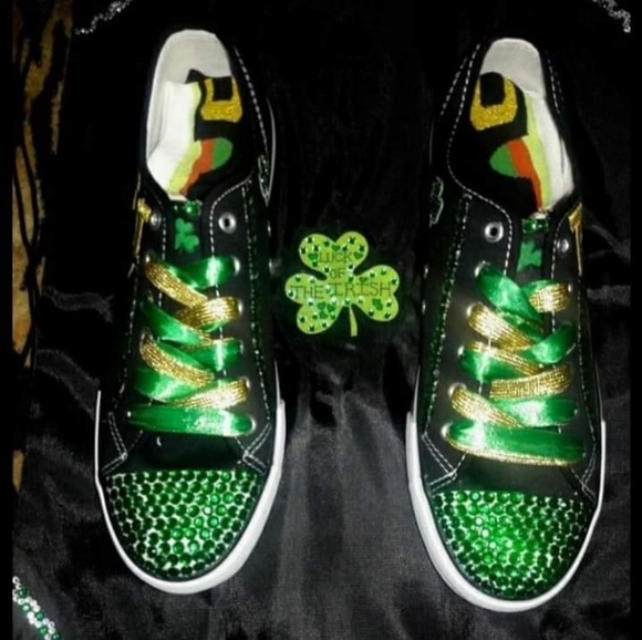 Customized "ST. PATRICKS DAY" sneakers - Picture 1 of 3